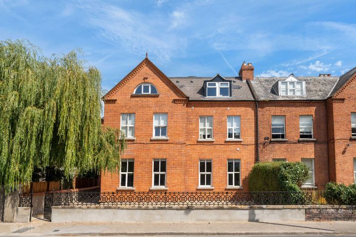 APARTMENT 1, 1 CLONSKEAGH RD, RANELAGH