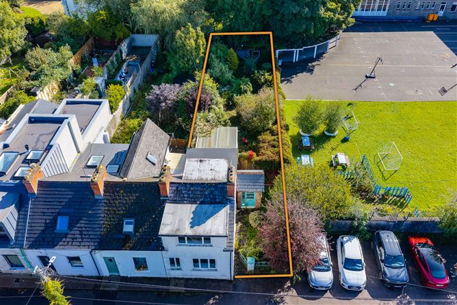 12 GLANDORE AVE, BLACKROCK, CORK