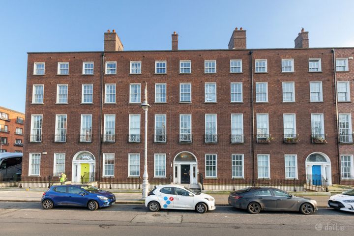 35 Mountjoy Square, Dublin 1