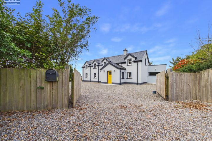 DAIRYLANDS COTTAGE, KILKEA, CASTLEDERMOT