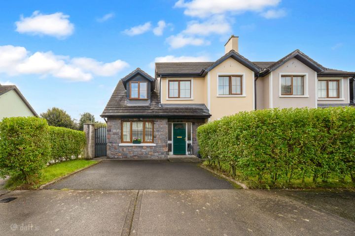 65 Churchfields, Clonlara