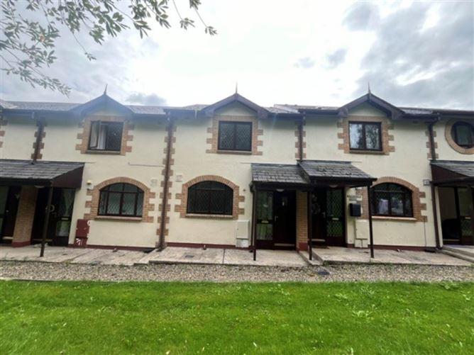 15 THE COACH HOUSES, COURTOWN, CO WEXFORD
