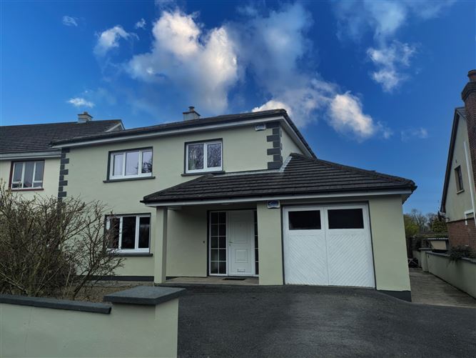 24 Garryduff Drive, Pound Road, Castlebar, Co. Mayo, F23V129