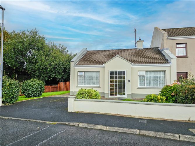 20 Lawn Park, Castlebar, Castlebar, Co. Mayo, F23AC97