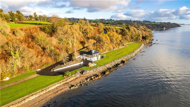 Bankhead, Tullyally, Redcastle, Co. Donegal