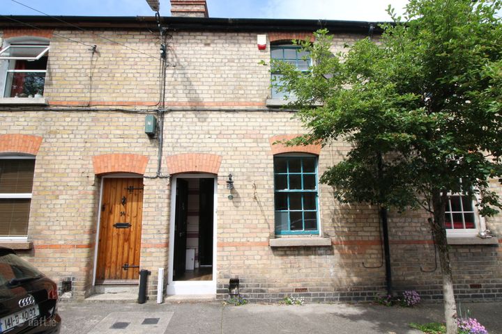 15 Warrenmount Place, Dublin 8, South Circular Road, Dublin 8, D08P8N4