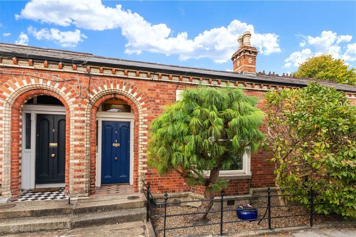 5 CURZON ST, SOUTH CIRCULAR RD, DUBLIN 8