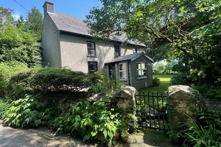 Lyrenamon, Carrignavar, Co. Cork, T34N248