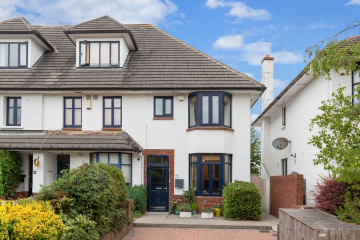 33 Brookfield Green, Kimmage, Dublin 12