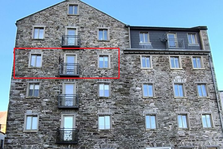 8 Brown Court, Youghal, Cork