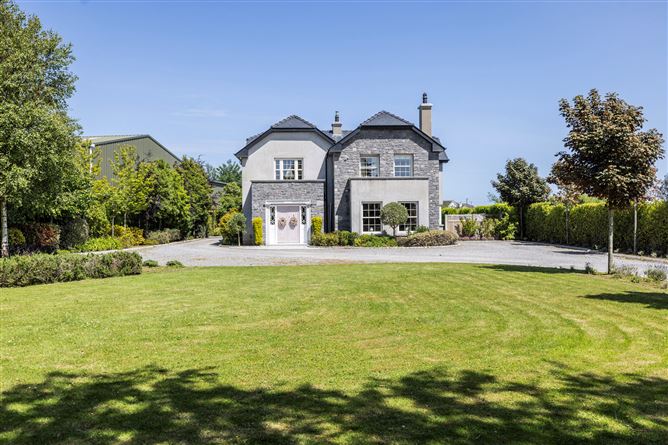 Faoi Lion Sail, Spout Road, Rush, Co. Dublin