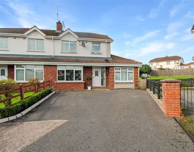 38 ROSEVALE, CASTLEBLAYNEY, MONAGHAN