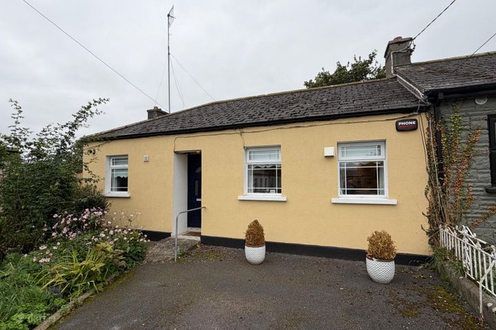 8 Laburnum Square, North Road, Drogheda, Co. Louth