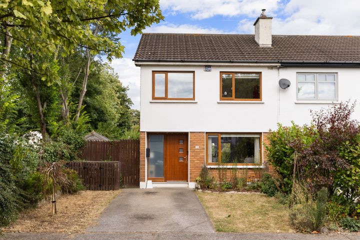 106 SEAFIELD COURT, KILLINEY, DUBLIN