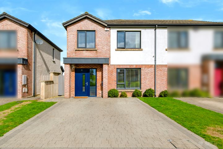 15 Manor Grove, Roxborough Manor, Mulgannon