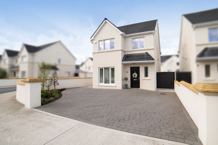 190 CLONMORE, MALLOW, CO. CORK