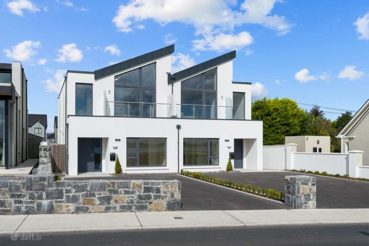 The Lookout, Gort Road, Loughrea, Co. Galway