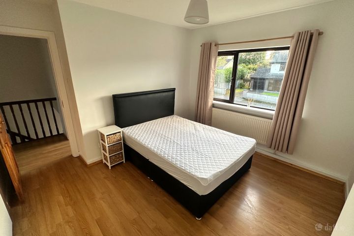 5 MILLBROOK DR, MONKSLAND, ATHLONE