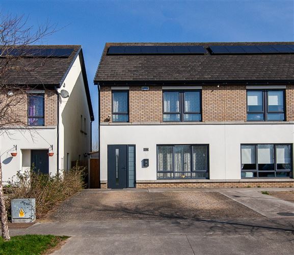 31 Hollywoodrath Crescent, Hollystown, Hollystown, Dublin 15, D15KAX9