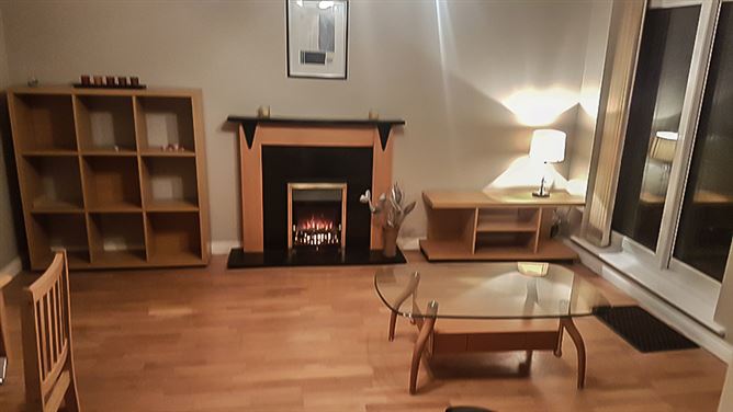 APT 19, STERLING SQUARE, CLONEE