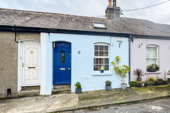 10 Coldwell Street, Glasthule, County Dublin