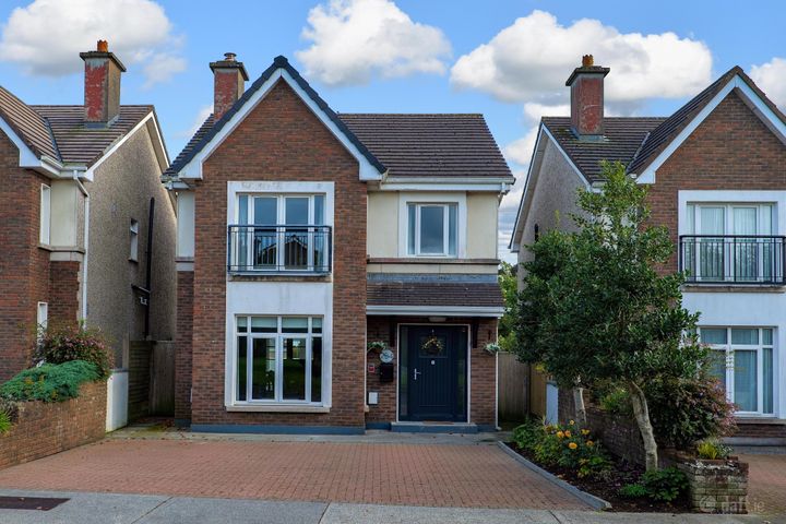 254 Ros Caoin, Roscam, Co. Galway