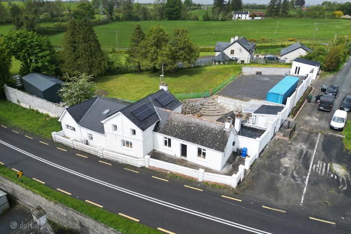 Blackthorn, Carrowntawy, Ballinacarrow, Co. Sligo, F56P620