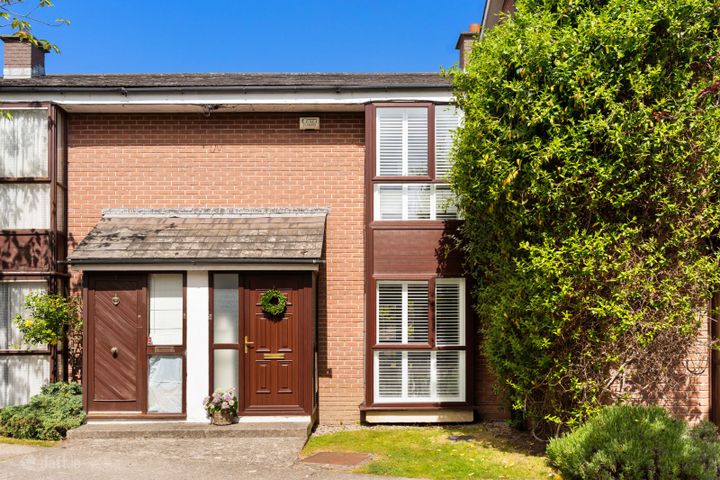 2 Ailesbury Mews, Sandymount, Dublin 4