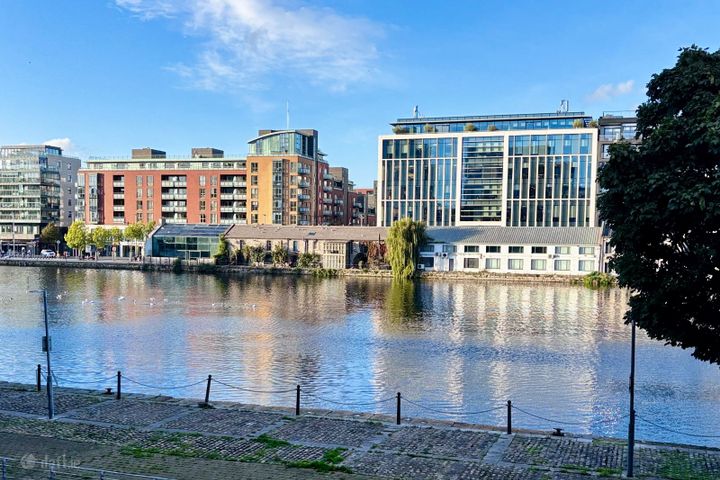 Apartment 123 Charlotte Block, Honeypark, Dun Laoghaire