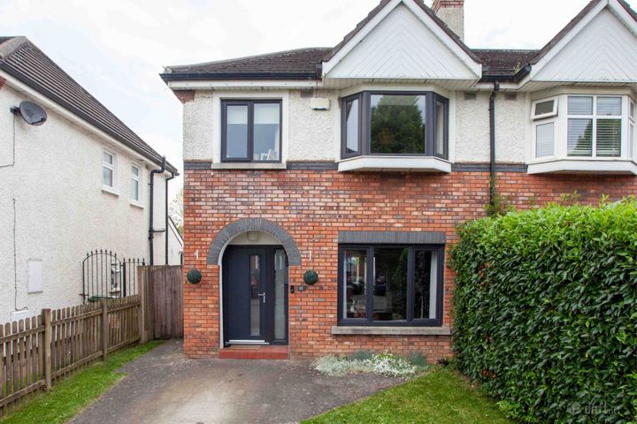 12 PRIORY WAY, ST RAPHAELS MANOR, CELLBRIDGE