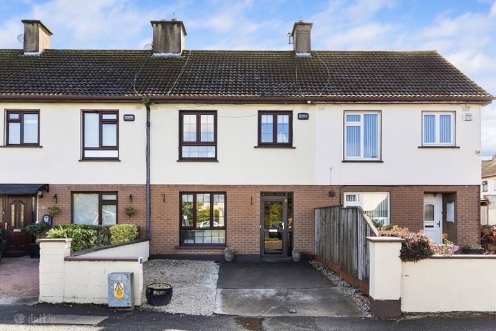 3 CARRIGOONA CLOSE, KILMACANOGUE, C WICKLOW