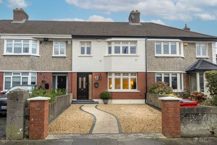 12 Brookwood Heights, Artane, Dublin 5