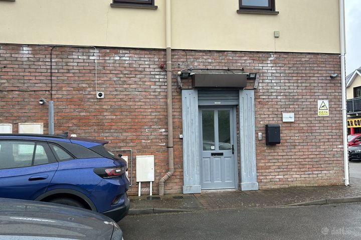 54 BALLYCASEY CRESCENT, SHANNON, COUNTY CLARE