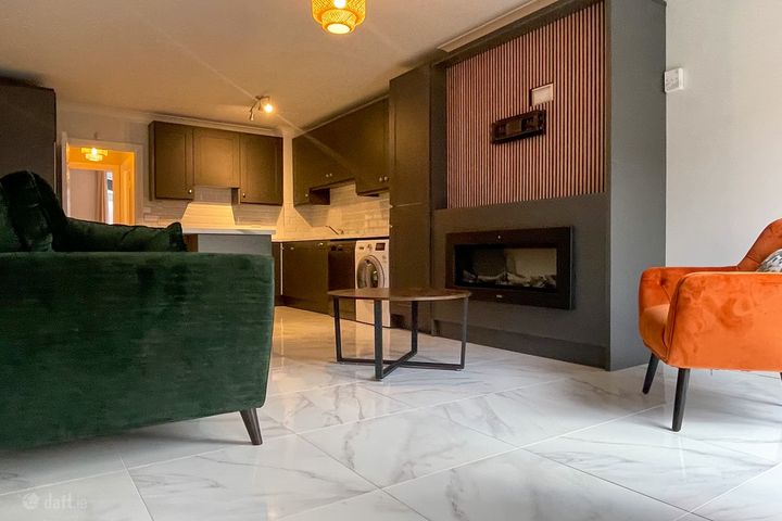88 THE PADDOCKS, HYBREASAL, KILMAINHAM DUBLIN 8