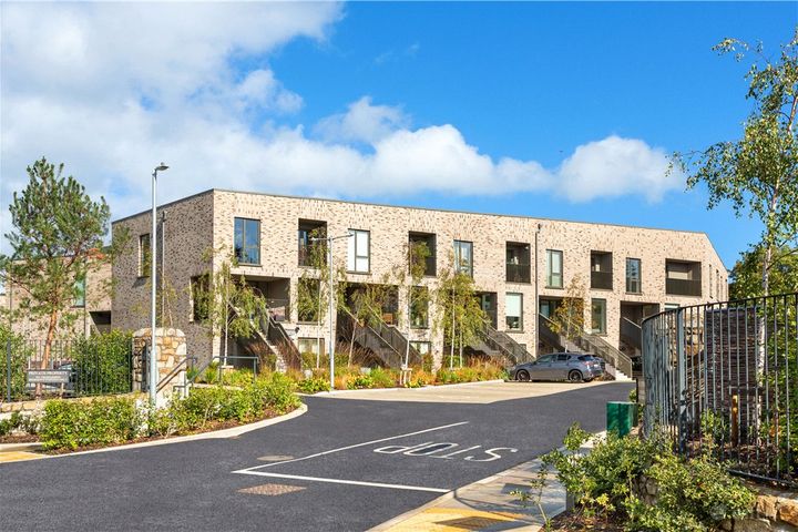 25 Egremont, Killiney