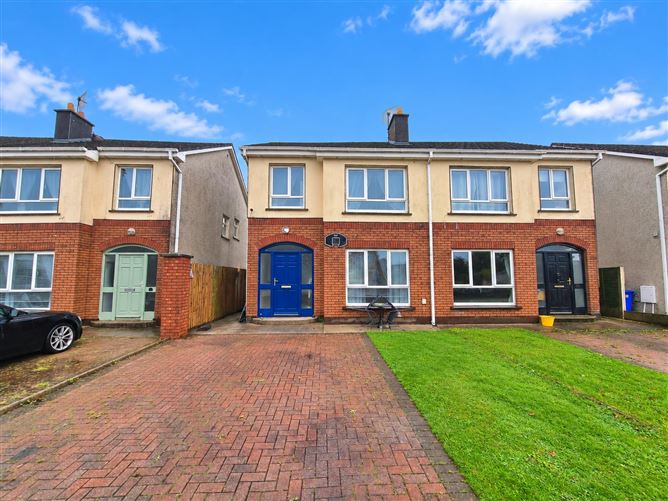 13 LENABEG, DRUMCLIFFE ROAD, ENNIS
