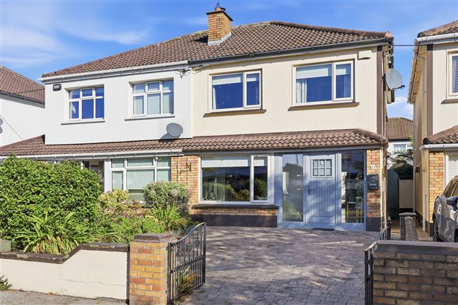 13 CASTLE LAWNS, SEABURY, MALAHIDE