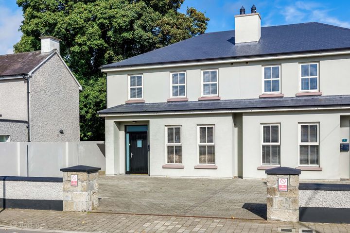 2 Wellington Place, Trim, Co. Meath, C15 ARX7