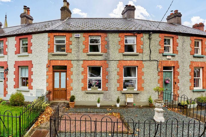 5 SARSFIELD TERRACE, LOWER MAIN STREET, LUCAN, CO. DUBLIN