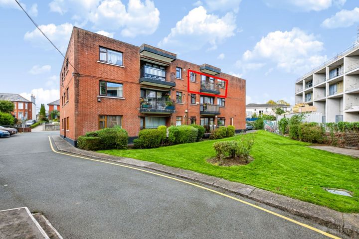 12 Clonmore Court, Ballymun Road, Glasnevin, Dublin 9