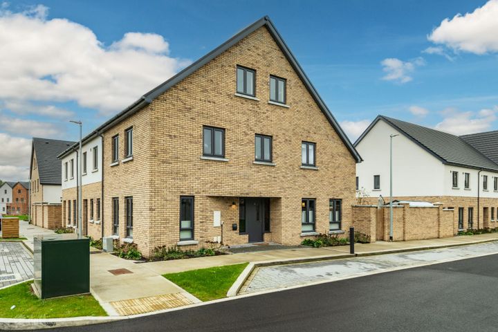 6 THE GROVE, PÁIRC NA MANACH, NEWBRIDGE, CO. KILDARE