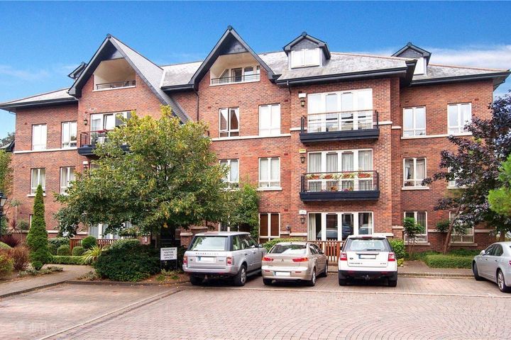 47 WOODVIEW, MOUNT MERRION AVE, BLACKROCK