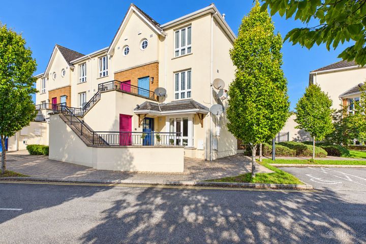 45 SEVILLE LAWNS, MARGARETS FIELD, CALLAW RD