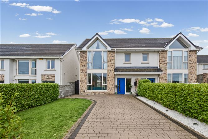 14 Seaview Avenue, Cnoc Na Mara, Blackrock