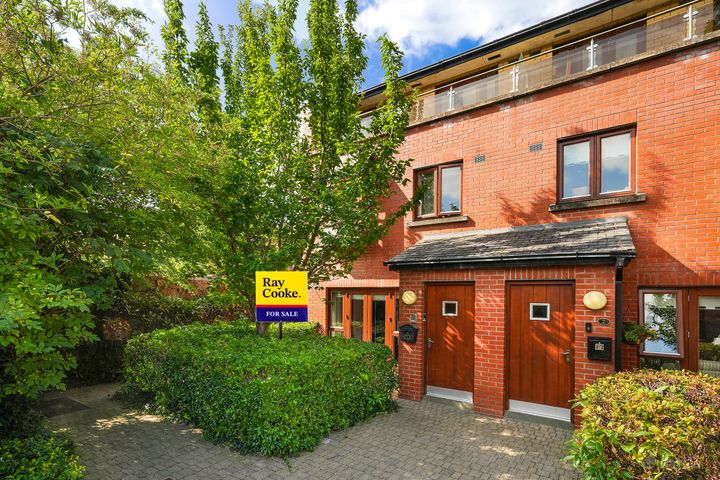 1 Knockmaree, Lucan Road, Chapelizod, Dublin 20