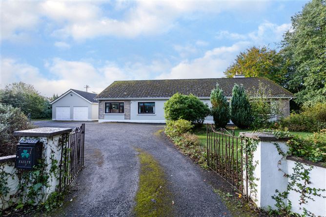 BROADLEAS COMMONS, BALLYMORE EUSTACE, KILDARE