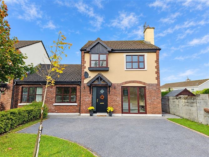 12 Woodlands, Kilrush Road, Ennis, Co. Clare