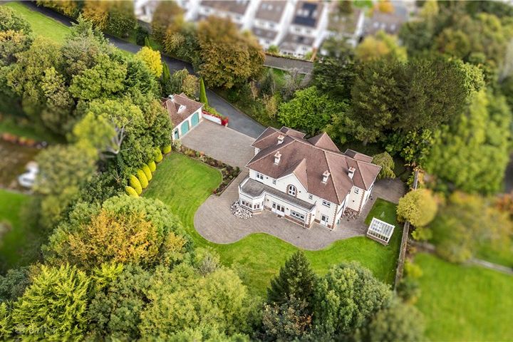 Greenfield House, Kilgobbin Road, Dublin 18, D18W2Y7