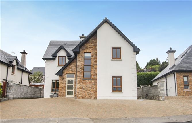 9, Oak Meadows, Drumsna