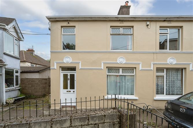 3 Clashduv Villas, Glasheen Road, Glasheen, Cork